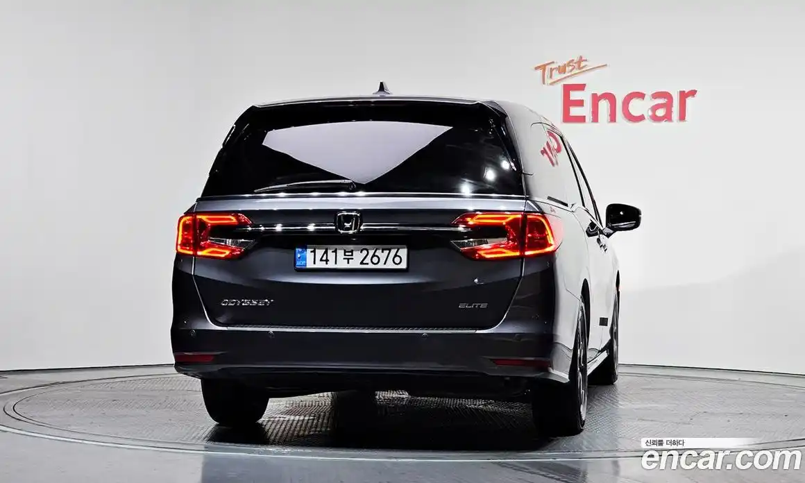 Honda Odyssey 2023 3.5 Автомат в Москве № 170447, фото 4