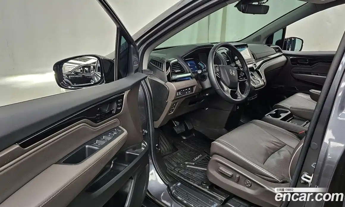 Honda Odyssey 2023 3.5 Автомат в Москве № 170447, фото 10