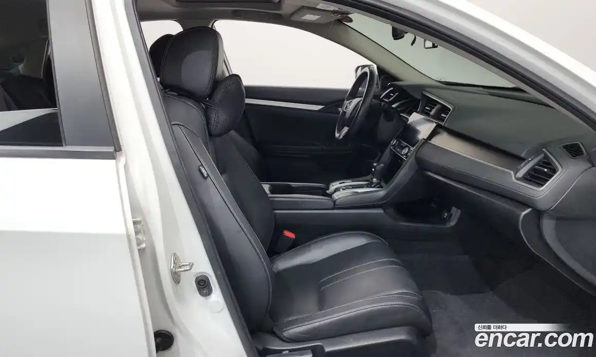 Honda Civic 2017 2.0 Автомат в Москве № 170509, фото 19