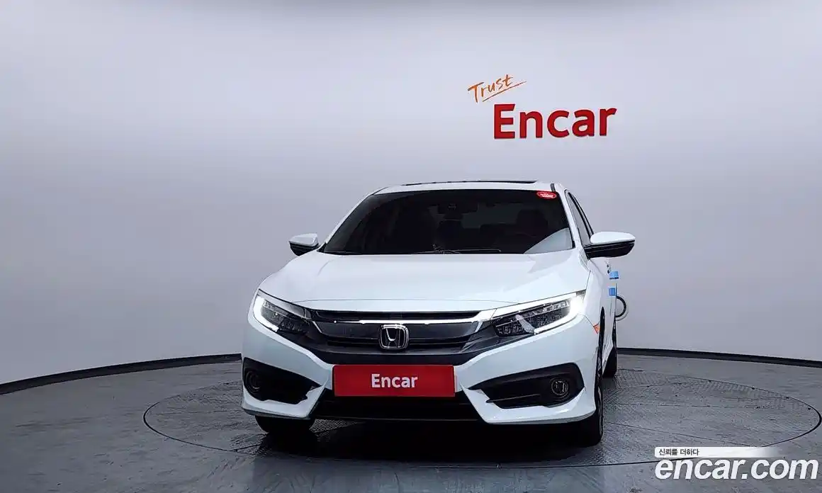 Honda Civic 2017 2.0 Автомат в Москве № 170509, фото 4