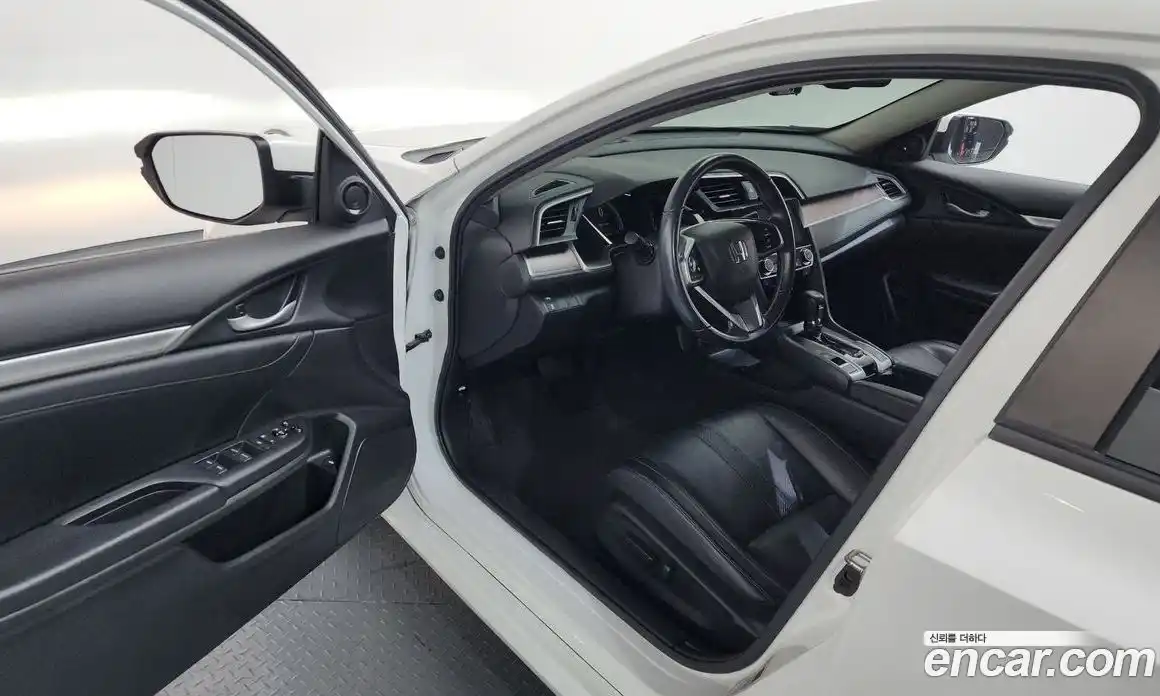 Honda Civic 2017 2.0 Автомат в Москве № 170509, фото 6