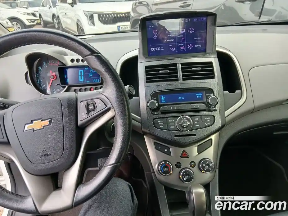 Chevrolet Aveo 2014 1.6 Автомат в Москве № 175708, фото 10