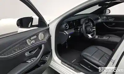 Mercedes-Benz E-Class 2022 2.0 Автомат в Москве № 178380, миниатюра 11
