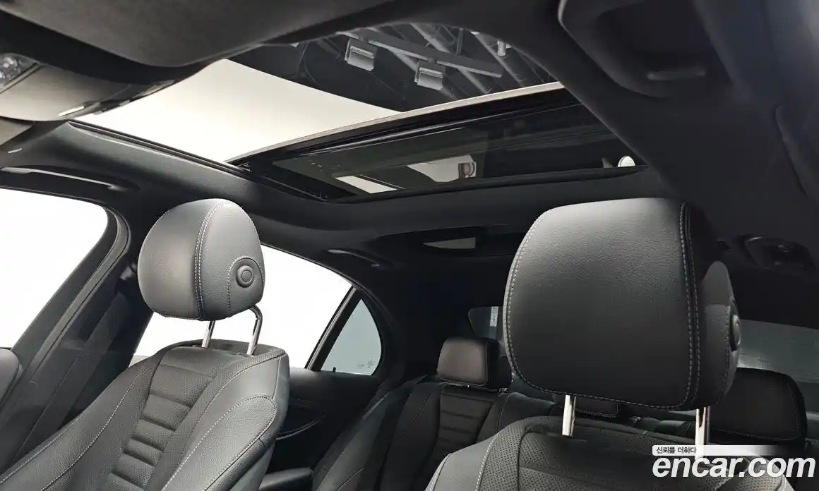 Mercedes-Benz E-Class 2022 2.0 Автомат в Москве № 178380, фото 18