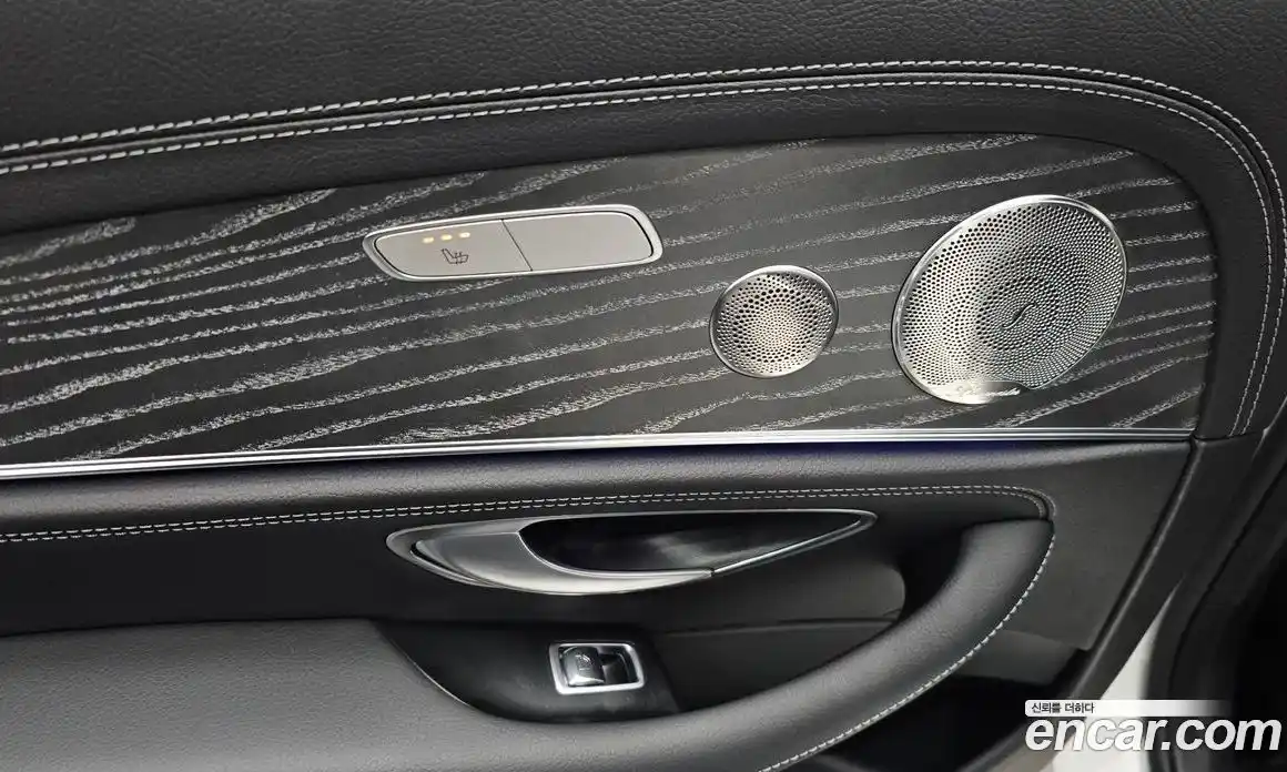 Mercedes-Benz E-Class 2022 2.0 Автомат в Москве № 178380, фото 19