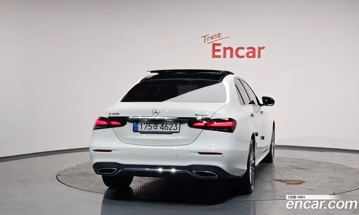 Mercedes-Benz E-Class 2022 2.0 Автомат в Москве № 178380, фото 4