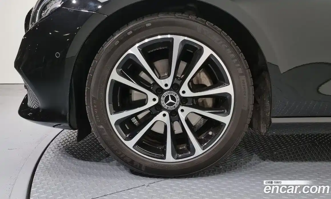 Mercedes-Benz E-Class 2020 2.0 Автомат в Москве № 179063, фото 5