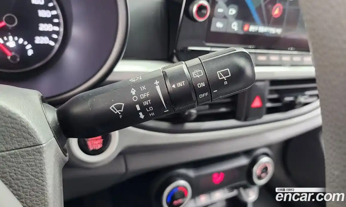 Kia Morning 2021 1.0 Автомат в Москве № 18037, фото 13