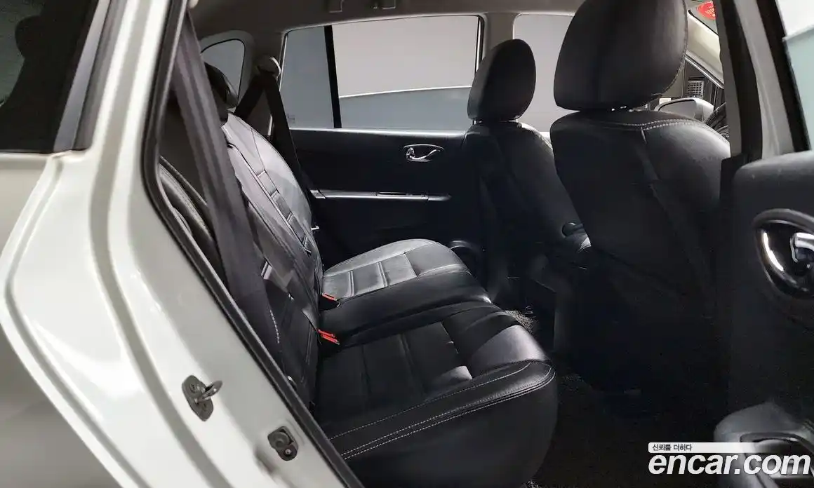 Renault QM5 2015 2.0 Автомат в Москве № 182852, фото 13