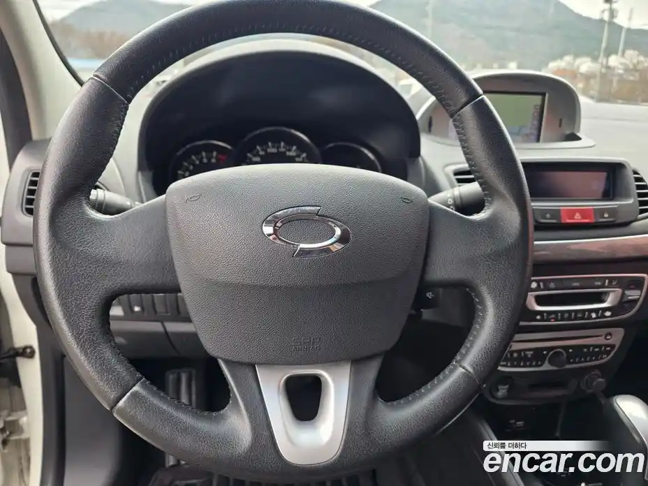 Renault SM3 2011 1.6 Автомат в Москве № 186275, фото 13