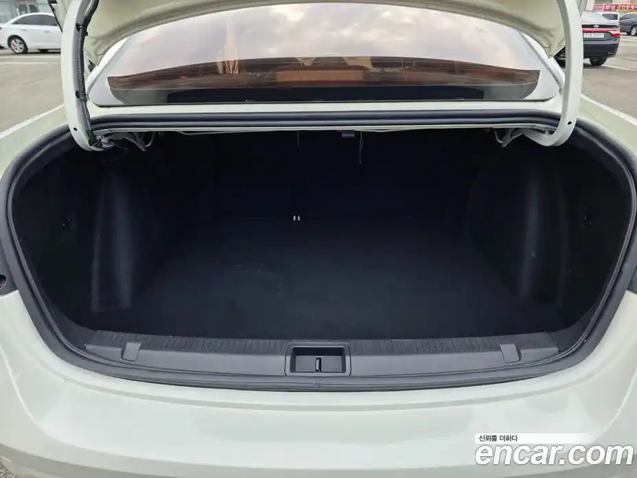 Renault SM3 2011 1.6 Автомат в Москве № 186275, фото 20