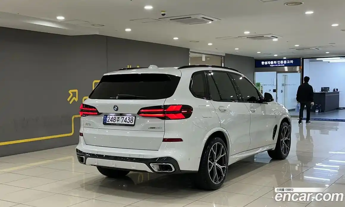 BMW X5 2024 3.0 Автомат в Москве № 187718, фото 3