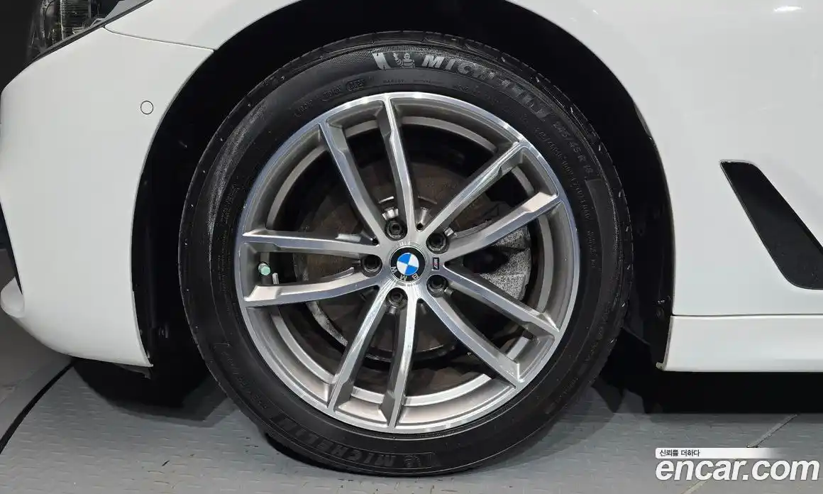 BMW 5-Series 2017 2.0 Автомат в Москве № 192136, фото 10