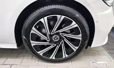 Mercedes-Benz E-Class, 2026