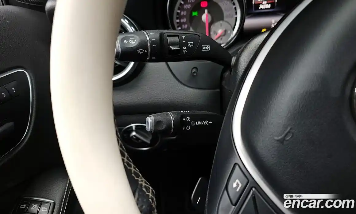 Mercedes-Benz GLA-Class 2015 2.1 Автомат в Москве № 194739, фото 15