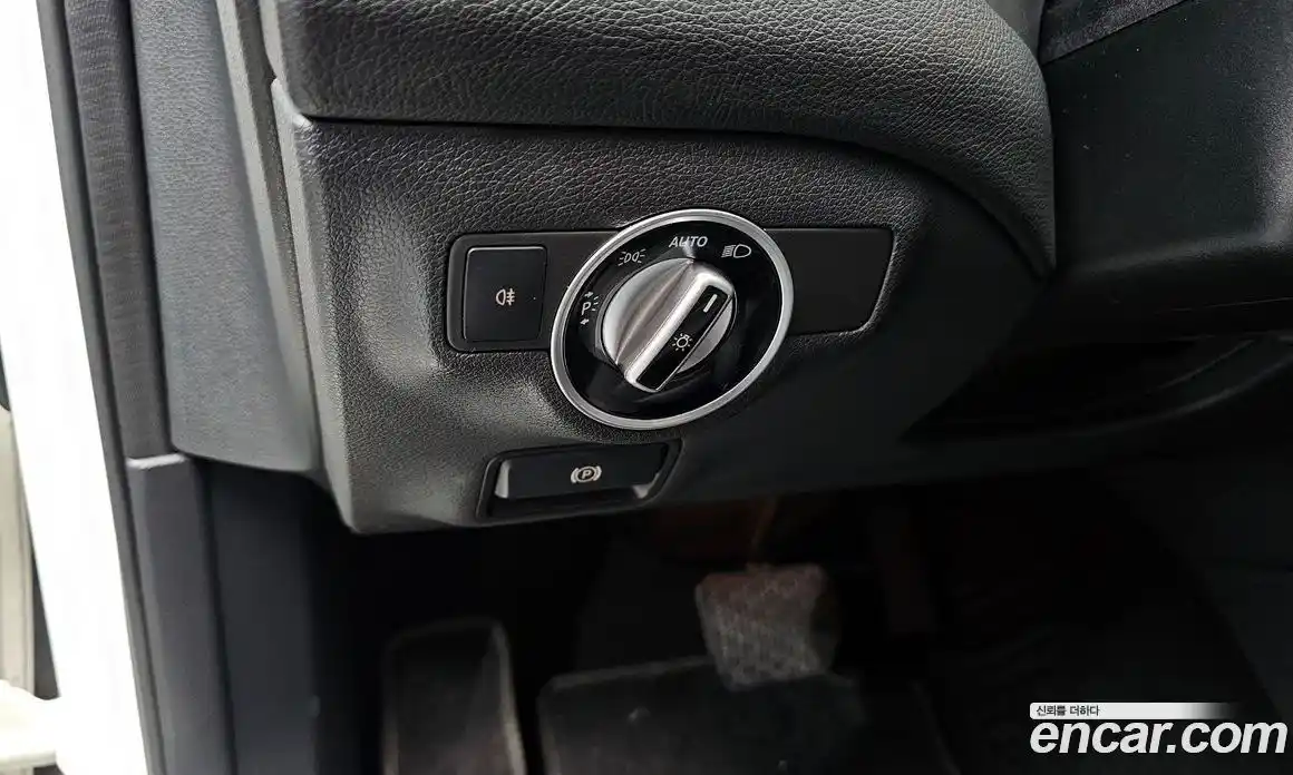 Mercedes-Benz GLA-Class 2015 2.1 Автомат в Москве № 194739, фото 18