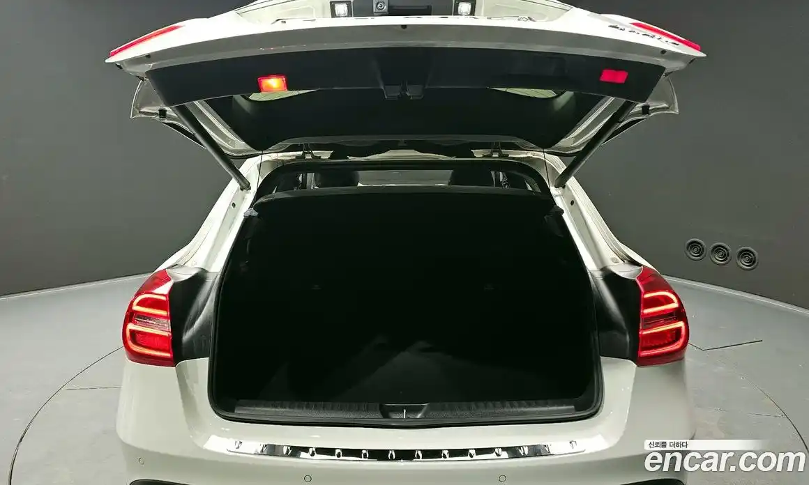 Mercedes-Benz GLA-Class 2015 2.1 Автомат в Москве № 194739, фото 20