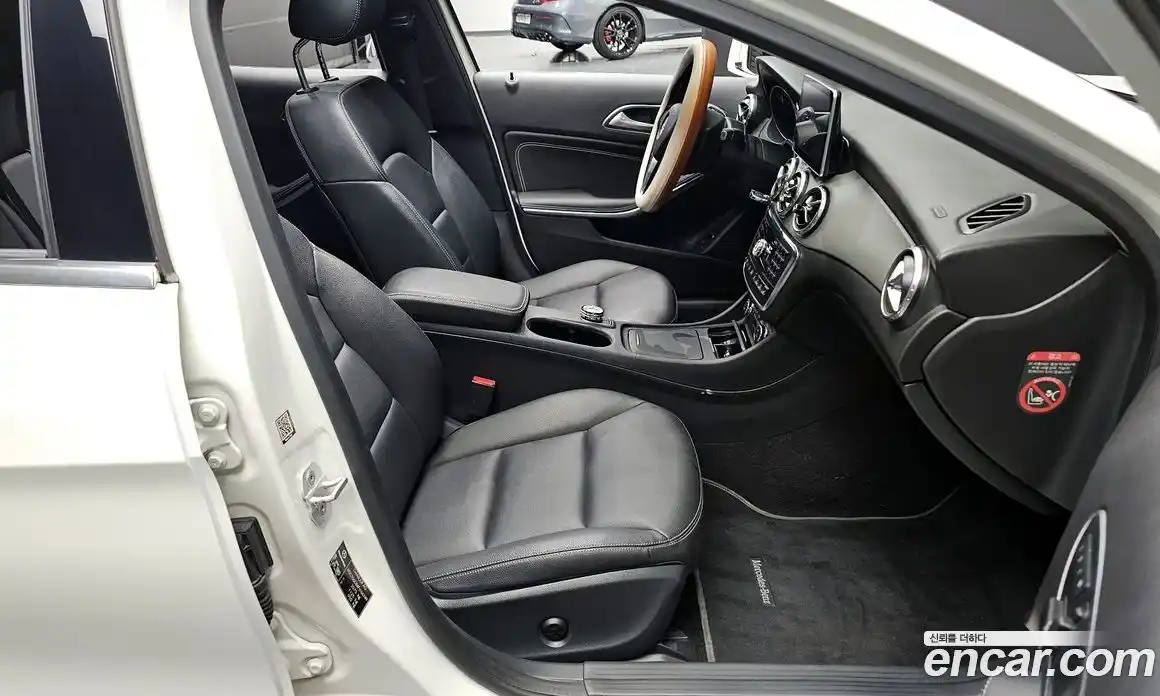 Mercedes-Benz GLA-Class 2015 2.1 Автомат в Москве № 194739, фото 8