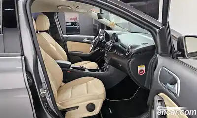 Mercedes-Benz B-Class 2012 1.8 Автомат в Москве № 194846, миниатюра 11