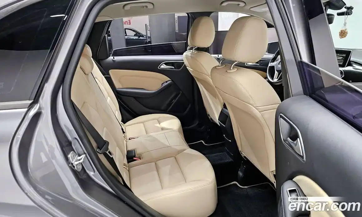 Mercedes-Benz B-Class 2012 1.8 Автомат в Москве № 194846, фото 12