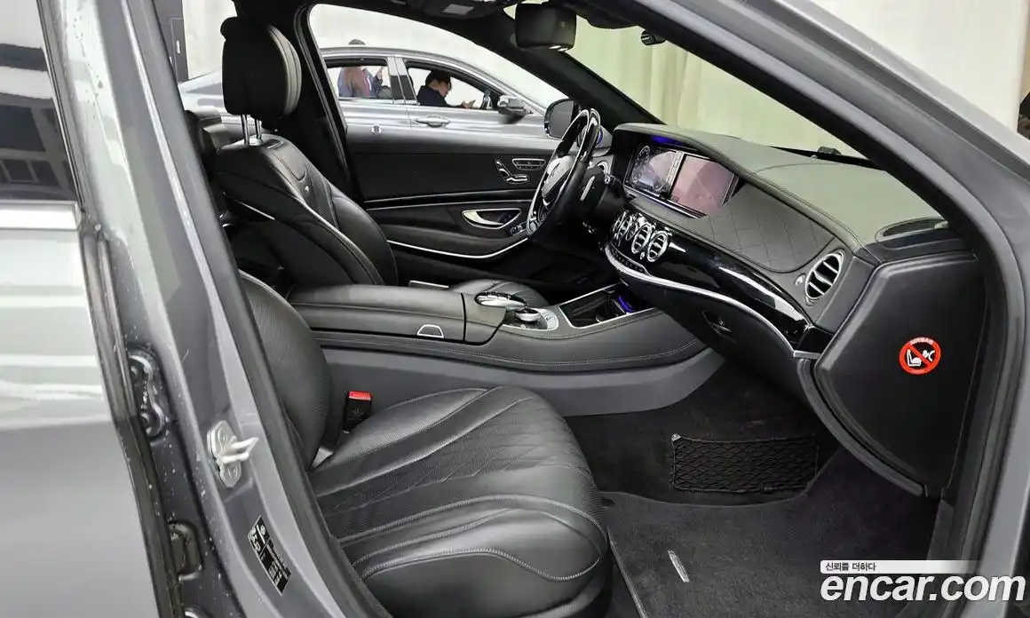 Mercedes-Benz S-Class 2015 6.0 Автомат в Москве № 194952, фото 16