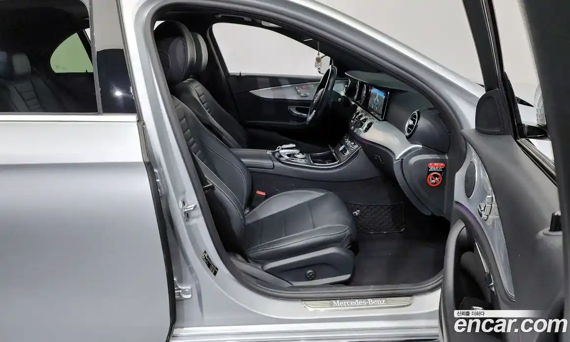 Mercedes-Benz E-Class 2020 2.0 Автомат в Москве № 195240, фото 16