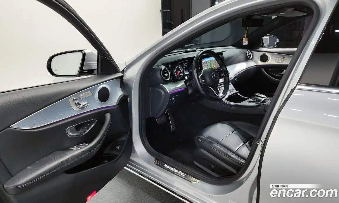 Mercedes-Benz E-Class 2020 2.0 Автомат в Москве № 195240, фото 17