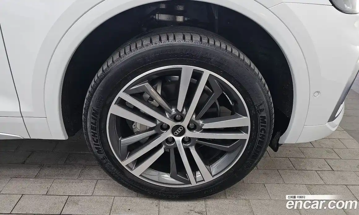 Audi Q5 2023 2.0 Автомат в Москве № 195887, фото 19