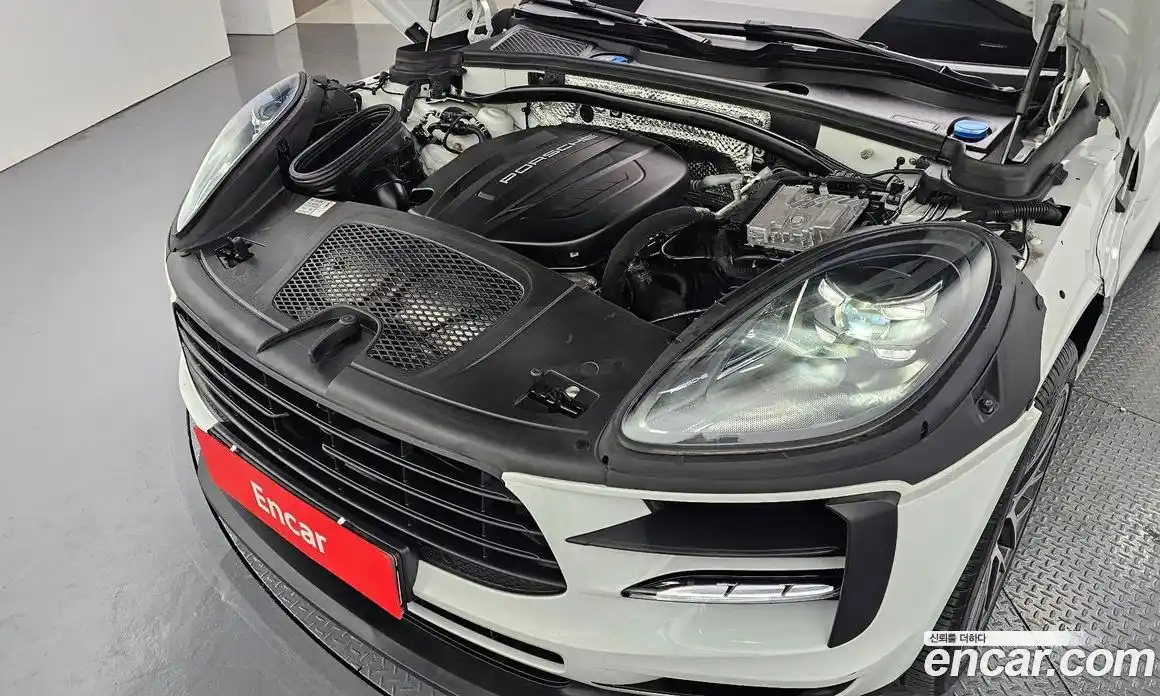 Porsche Macan 2021 2.0 Автомат в Москве № 197498, фото 14