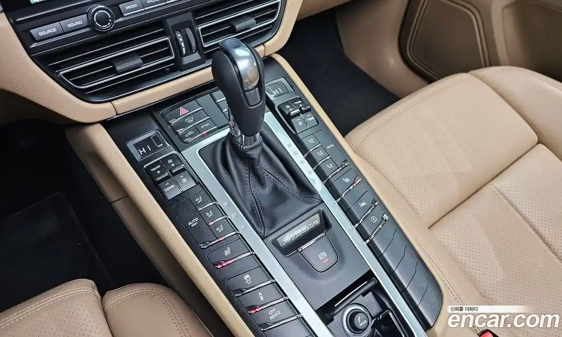 Porsche Macan 2021 2.0 Автомат в Москве № 197498, фото 19