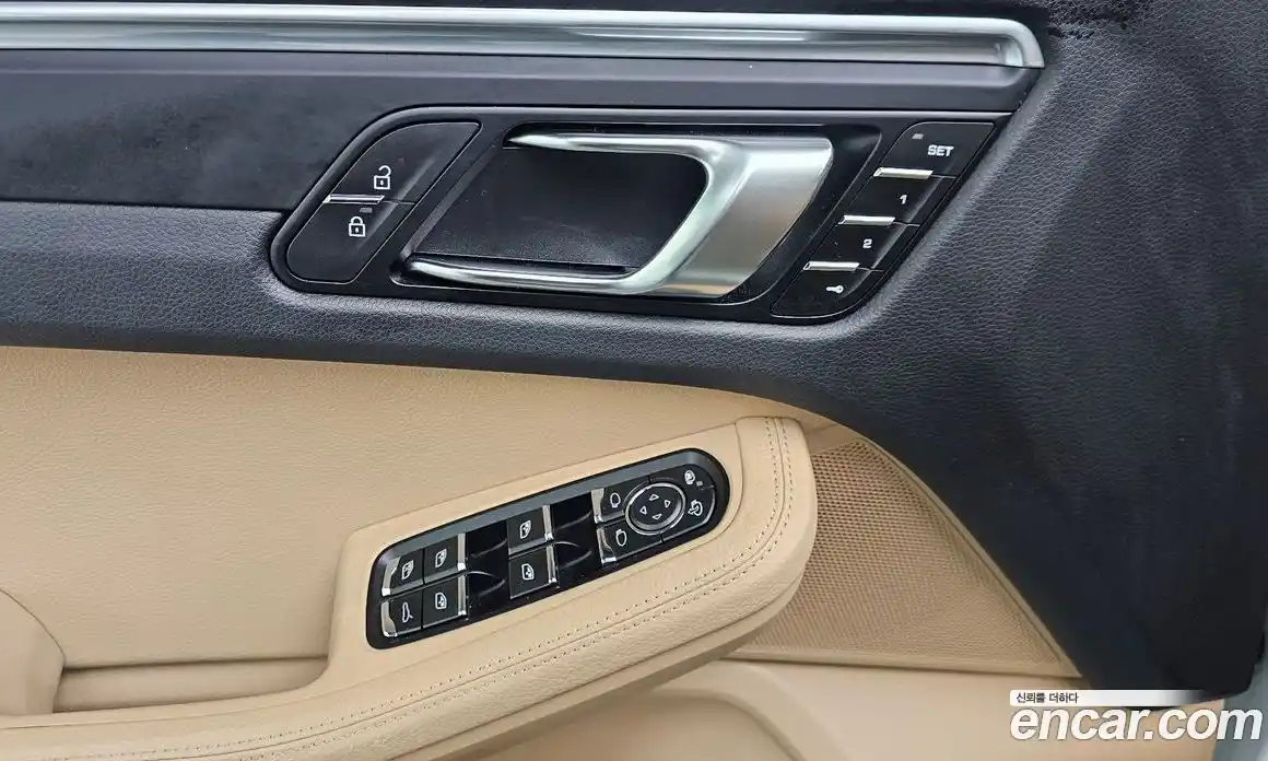 Porsche Macan 2021 2.0 Автомат в Москве № 197498, фото 3