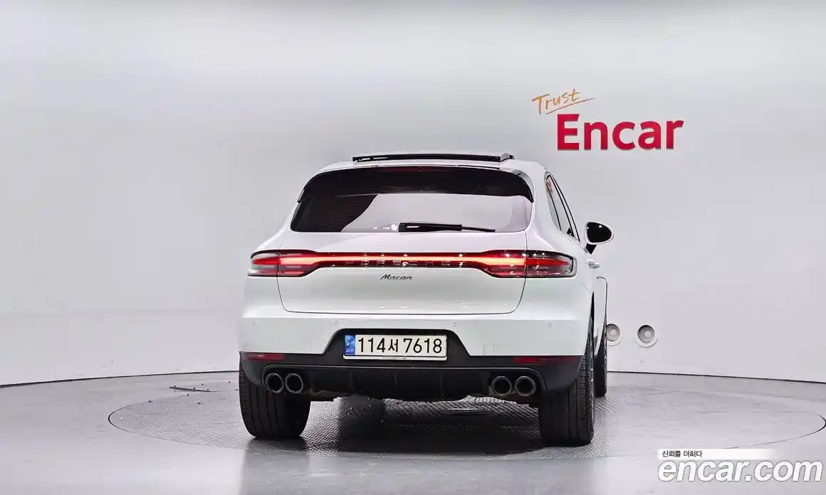 Porsche Macan 2021 2.0 Автомат в Москве № 197498, фото 6