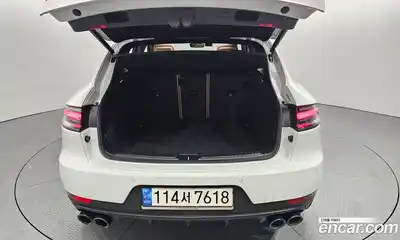 Porsche Macan 2021 2.0 Автомат в Москве № 197498, миниатюра 9