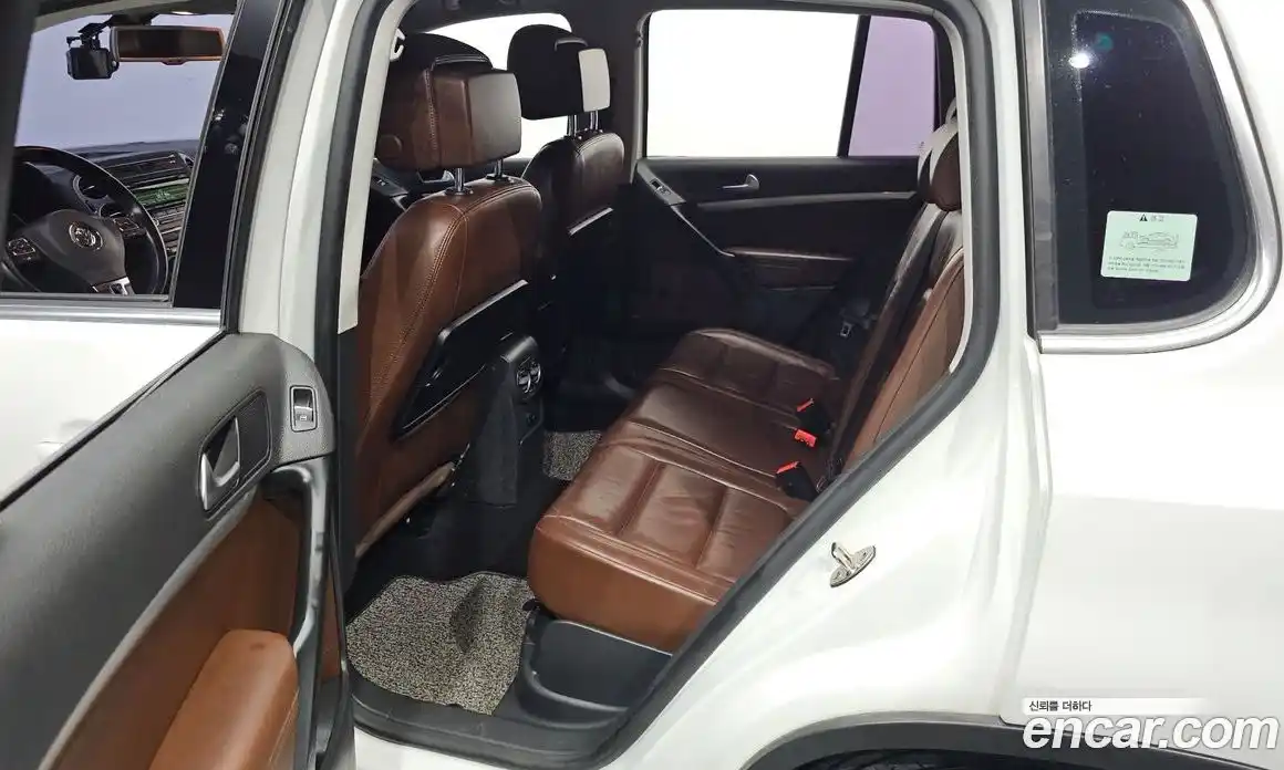 Volkswagen Tiguan 2016 2.0 Автомат в Москве № 199201, фото 18