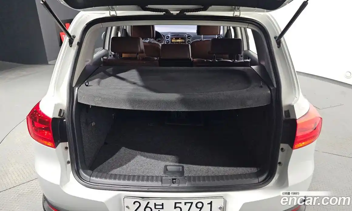 Volkswagen Tiguan 2016 2.0 Автомат в Москве № 199201, фото 19