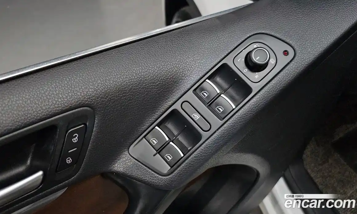 Volkswagen Tiguan 2016 2.0 Автомат в Москве № 199201, фото 4