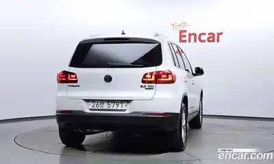 Volkswagen Tiguan 2016 2.0 Автомат в Москве № 199201, миниатюра 8
