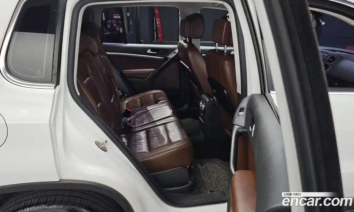 Volkswagen Tiguan 2016 2.0 Автомат в Москве № 199201, фото 9