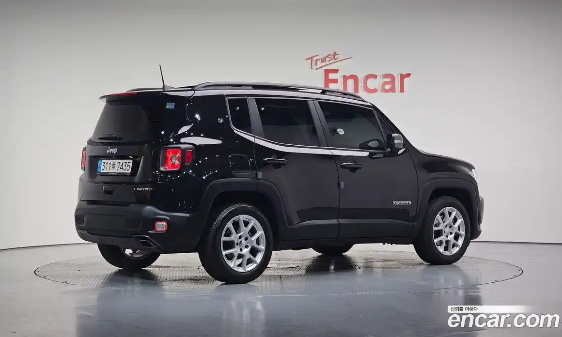 Jeep Renegade 2021 2.4 Автомат в Москве № 199441, фото 16