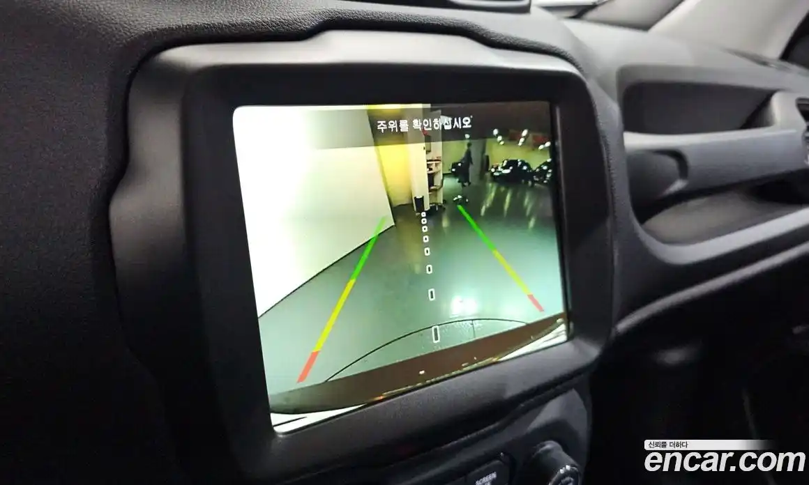 Jeep Renegade 2021 2.4 Автомат в Москве № 199441, фото 8