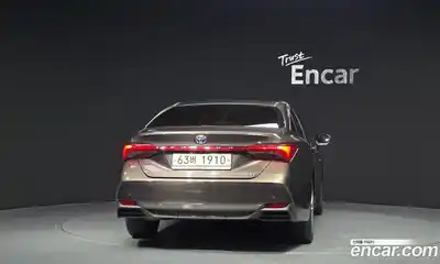 Toyota Avalon 2019 2.5 Автомат в Москве № 199599, миниатюра 4