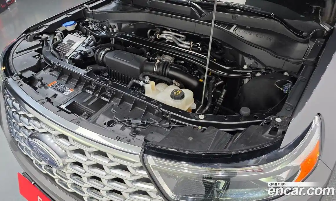 Ford Explorer 2021 3.0 Автомат в Москве № 199715, фото 17