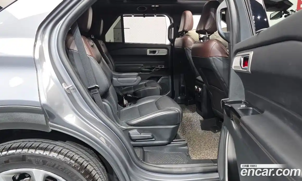 Ford Explorer 2021 3.0 Автомат в Москве № 199715, фото 5