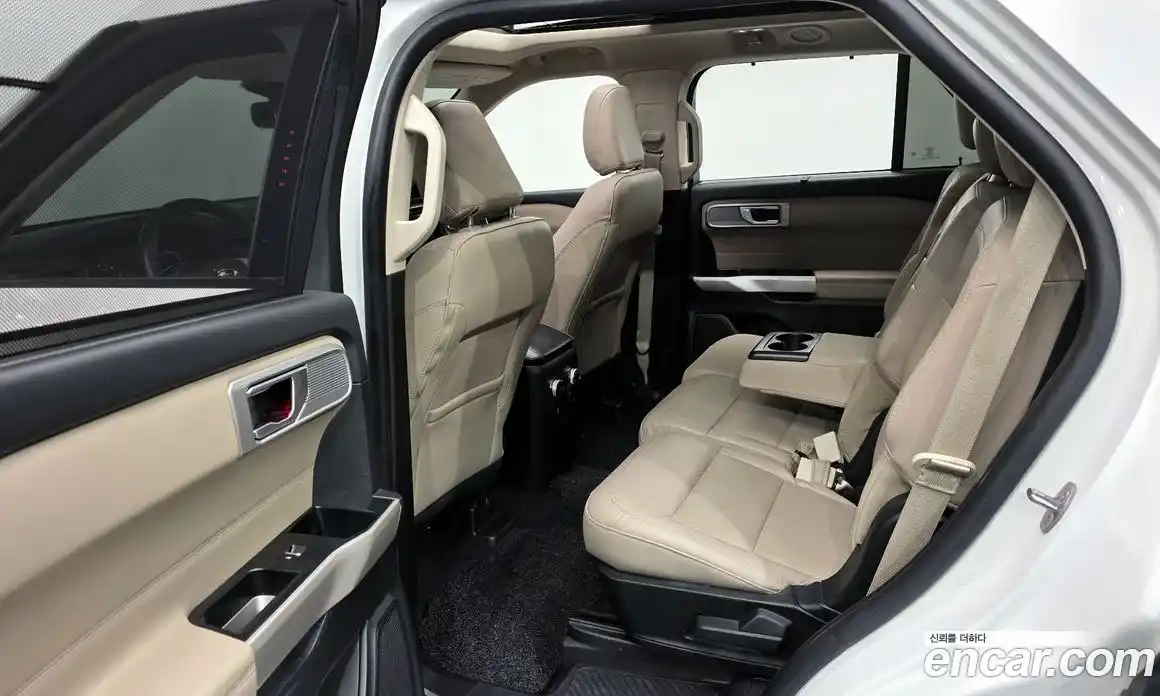 Ford Explorer 2023 2.3 Автомат в Москве № 199781, фото 13