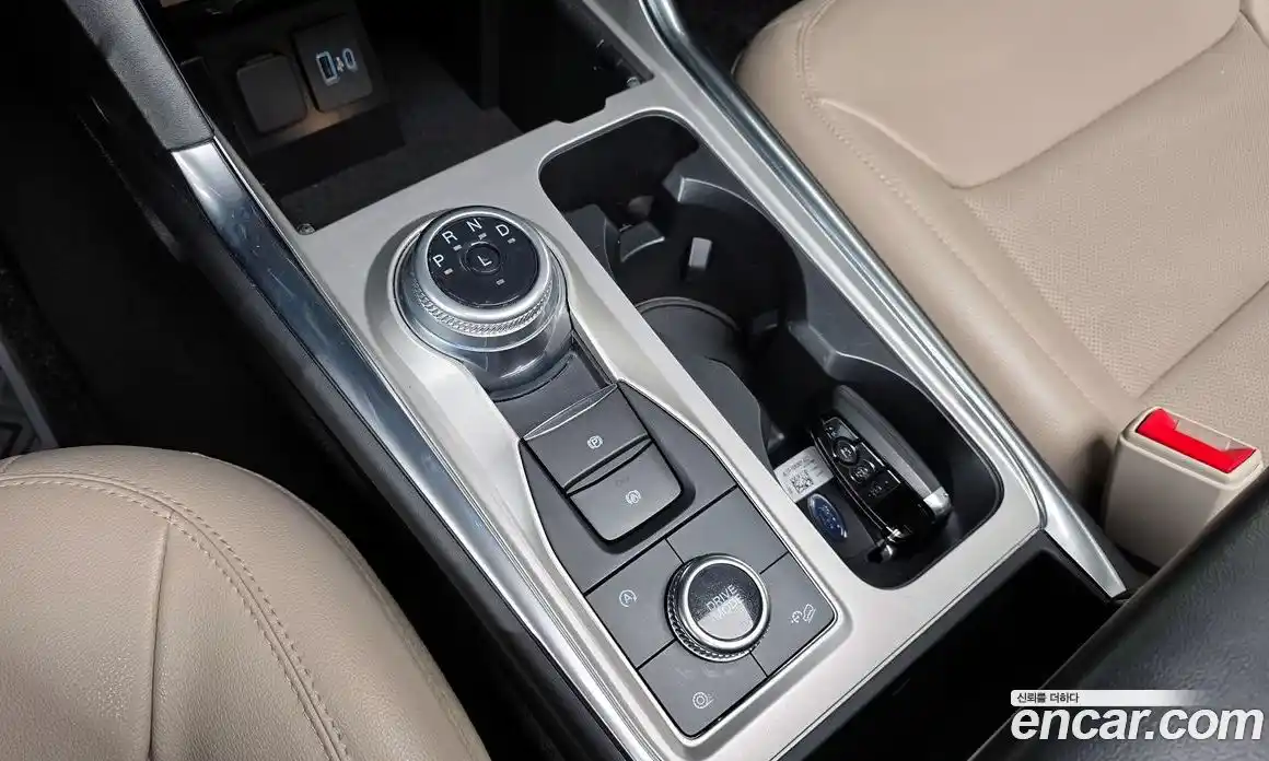 Ford Explorer 2023 2.3 Автомат в Москве № 199781, фото 19