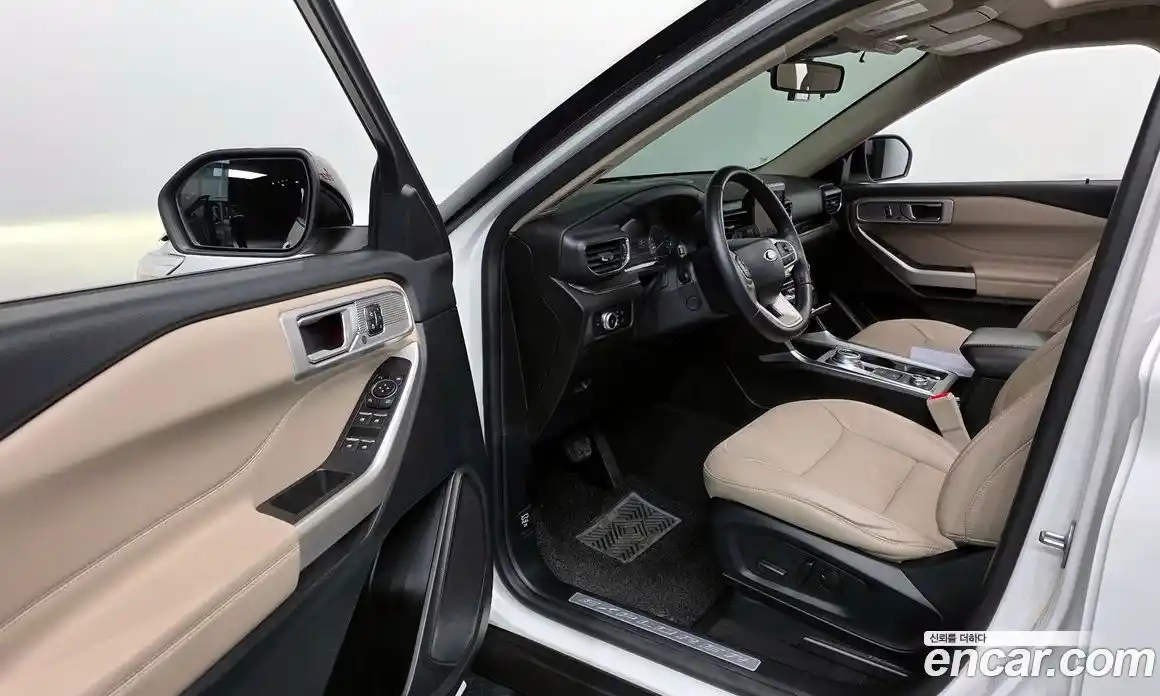 Ford Explorer 2023 2.3 Автомат в Москве № 199781, фото 4