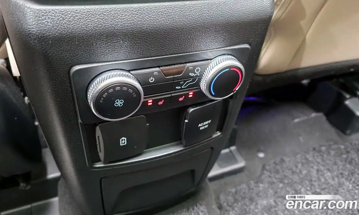 Ford Explorer 2023 2.3 Автомат в Москве № 199781, фото 8