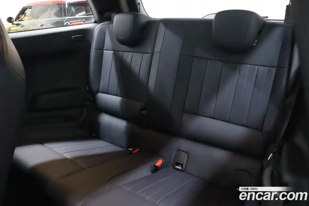 Mini Cooper 2024 0.1 Автомат в Москве № 208007, фото 19