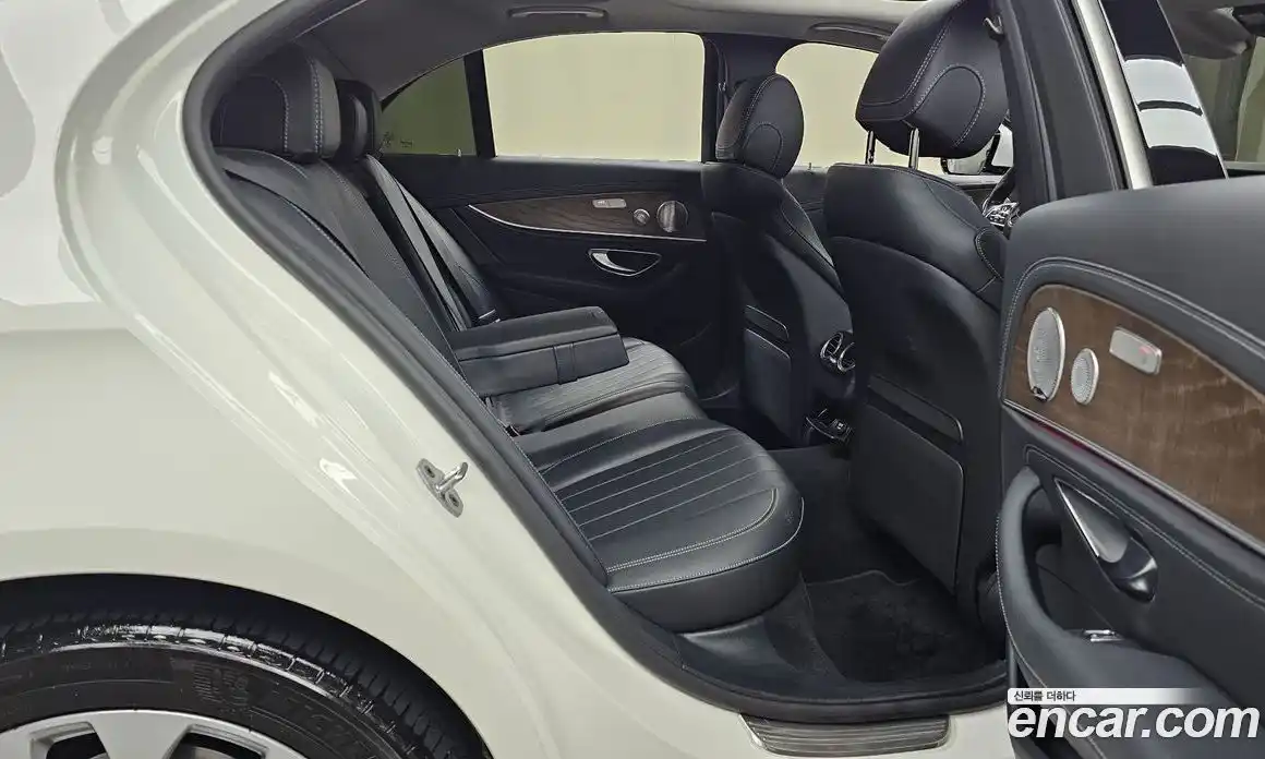 Mercedes-Benz E-Class 2019 2.0 Автомат в Москве № 209290, фото 15