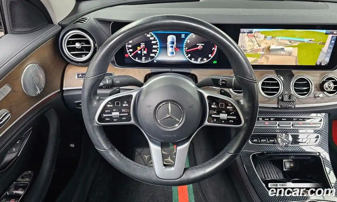 Mercedes-Benz E-Class 2019 2.0 Автомат в Москве № 209290, фото 17